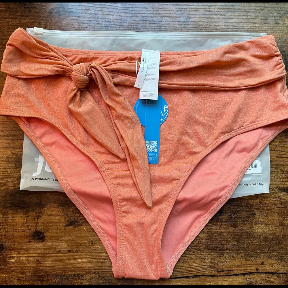 Cupshe Shimmery Pink Size L NWT Bikini Bottom